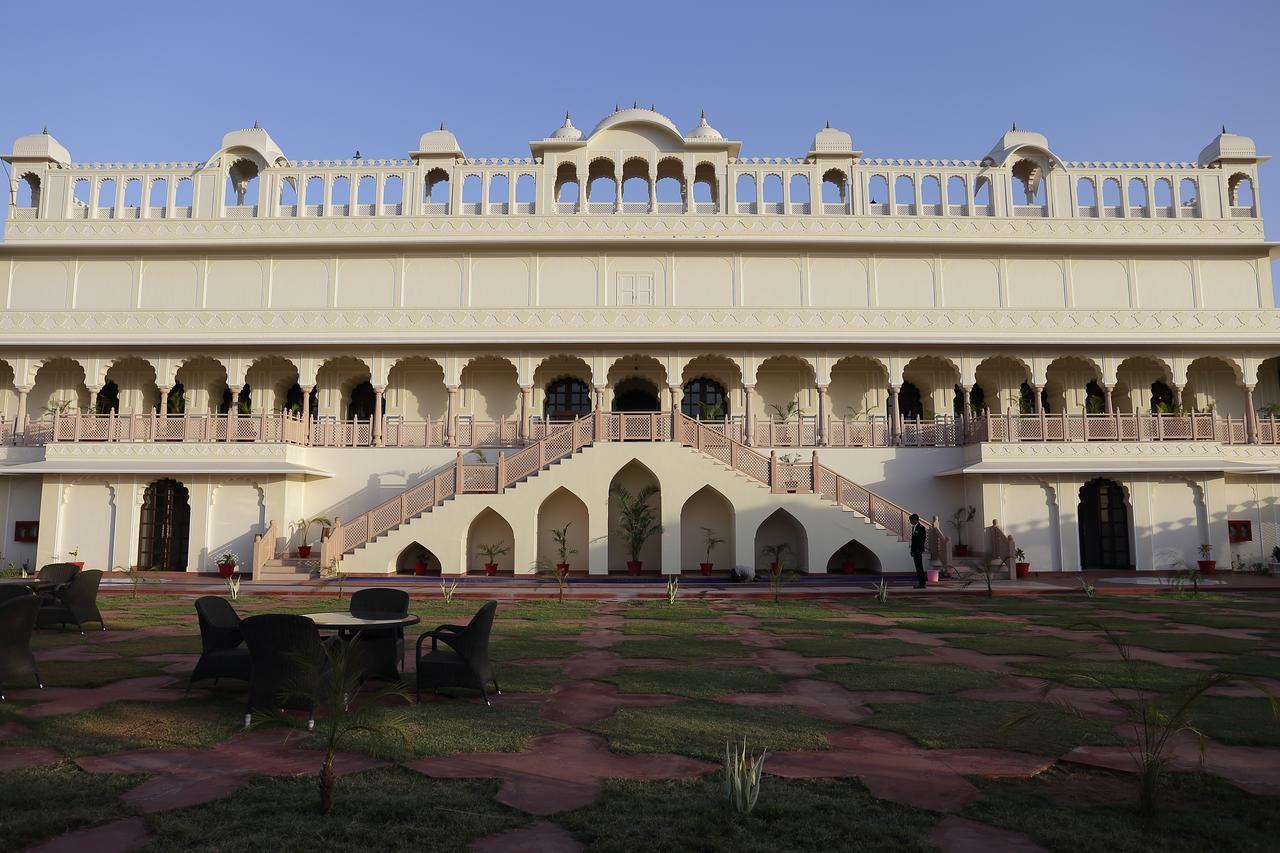 Laxmi Palace Dausa Eksteriør bilde